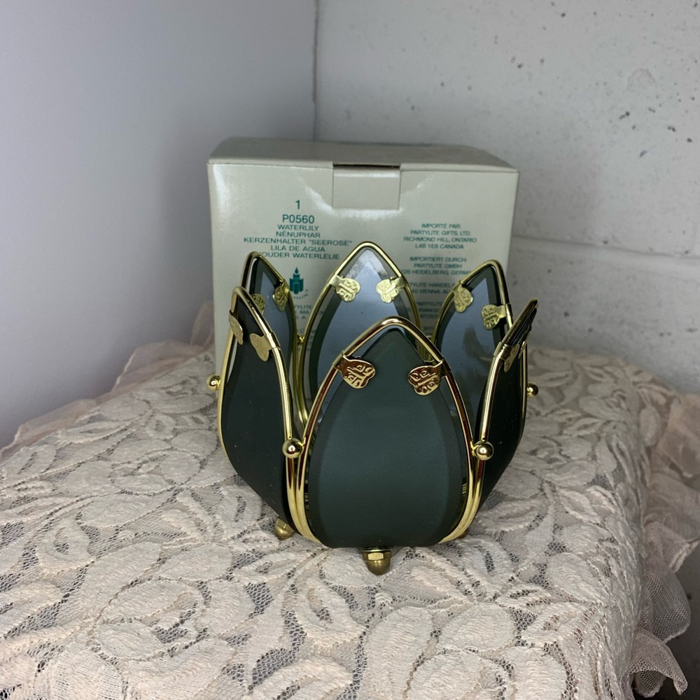 ❌SOLD🪷Partylite Waterlily Tealight Candle Holder - Picture 3 of 8